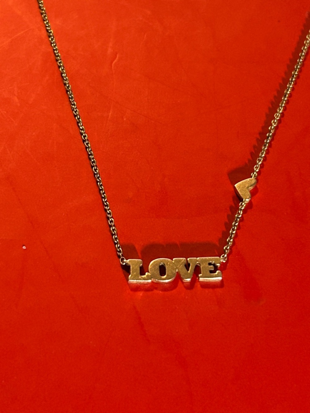 Kendra Scott LOVE PENDANT Gold Retired 16 In